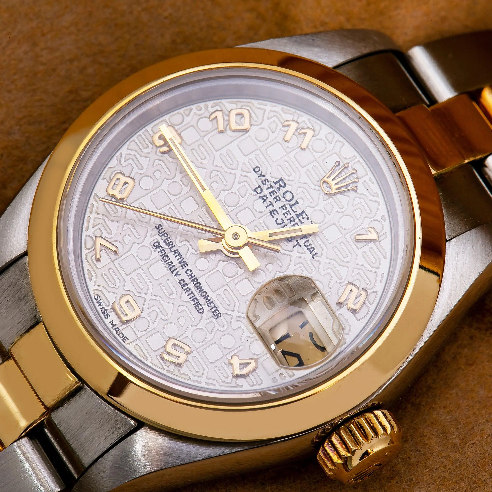 Rolex Datejust 26MM 69173 Ivory Arabic Dial Smooth Bezel Two Tone Yellow Gold Oyster Bracelet - Image 4