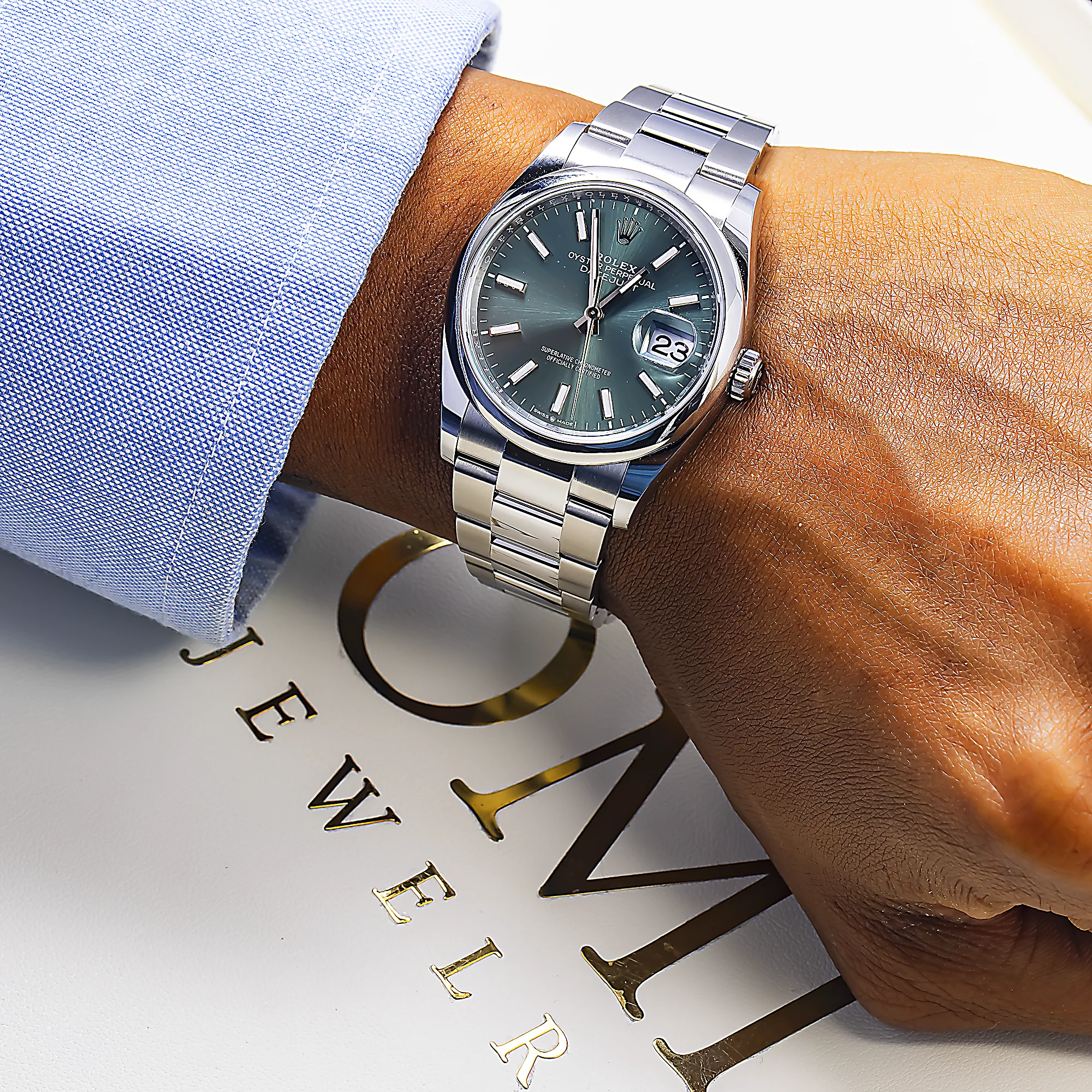 Rolex Datejust 36MM 126200 Green Dial Smooth Bezel Stainless Steel Oyster Bracelet - Image 6