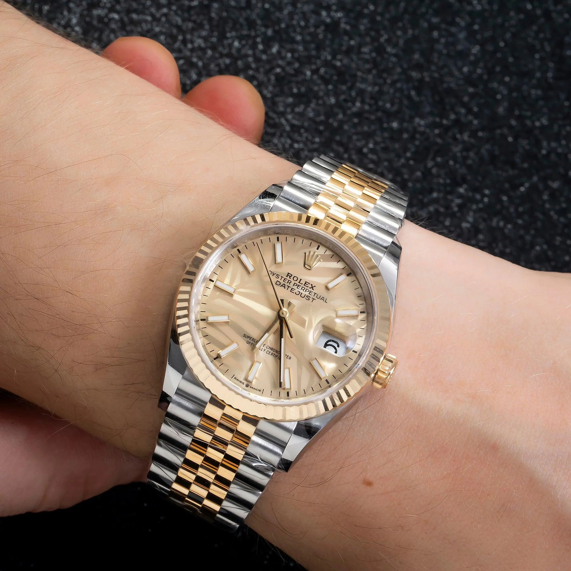 Rolex Datejust 36MM 126233 Champagne Palm Dial Fluted Bezel Two Tone Yellow Gold Jubilee Bracelet - Image 2