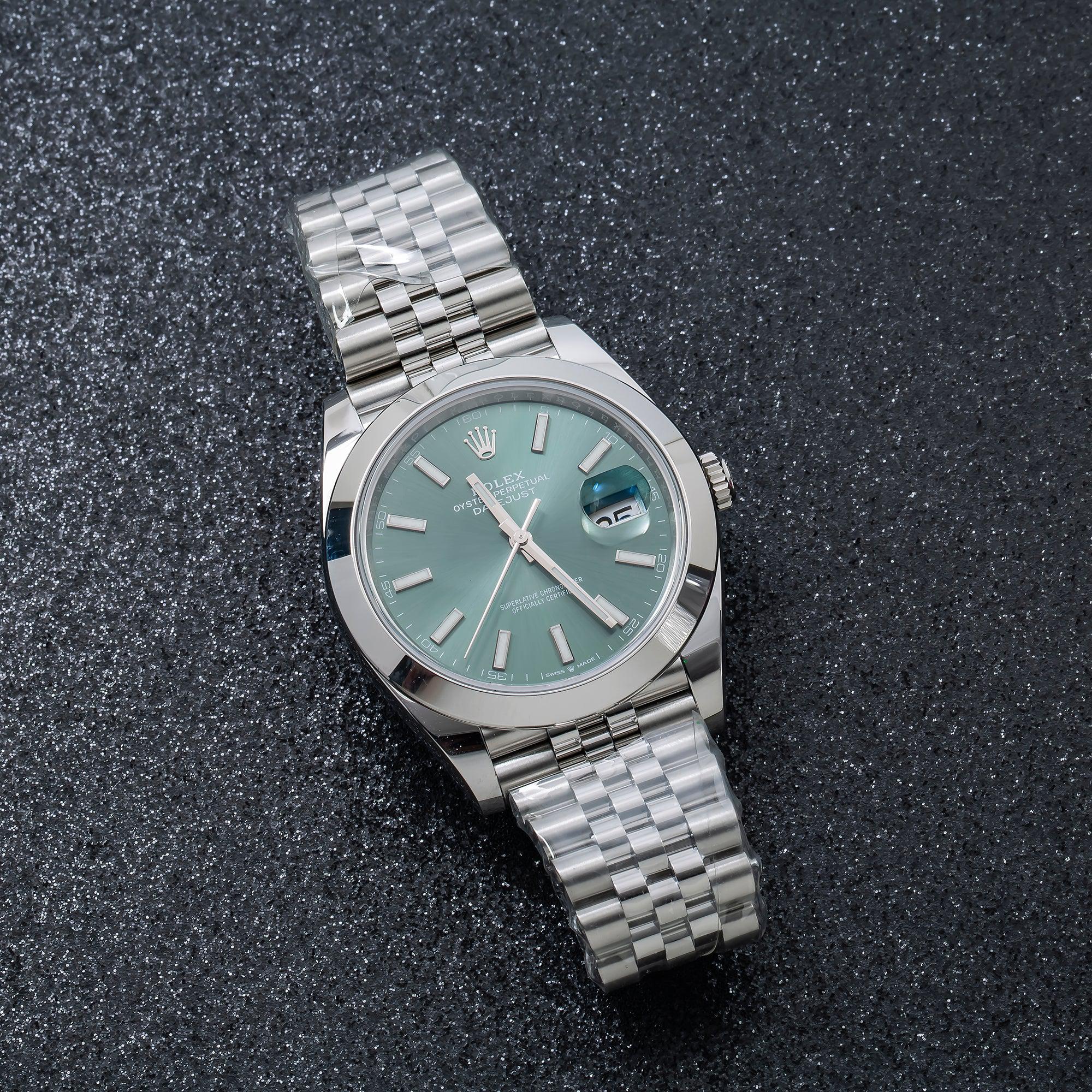 Rolex Datejust 41MM 126300 Green Dial Smooth Bezel Stainless Steel Jubilee Bracelet - Image 4