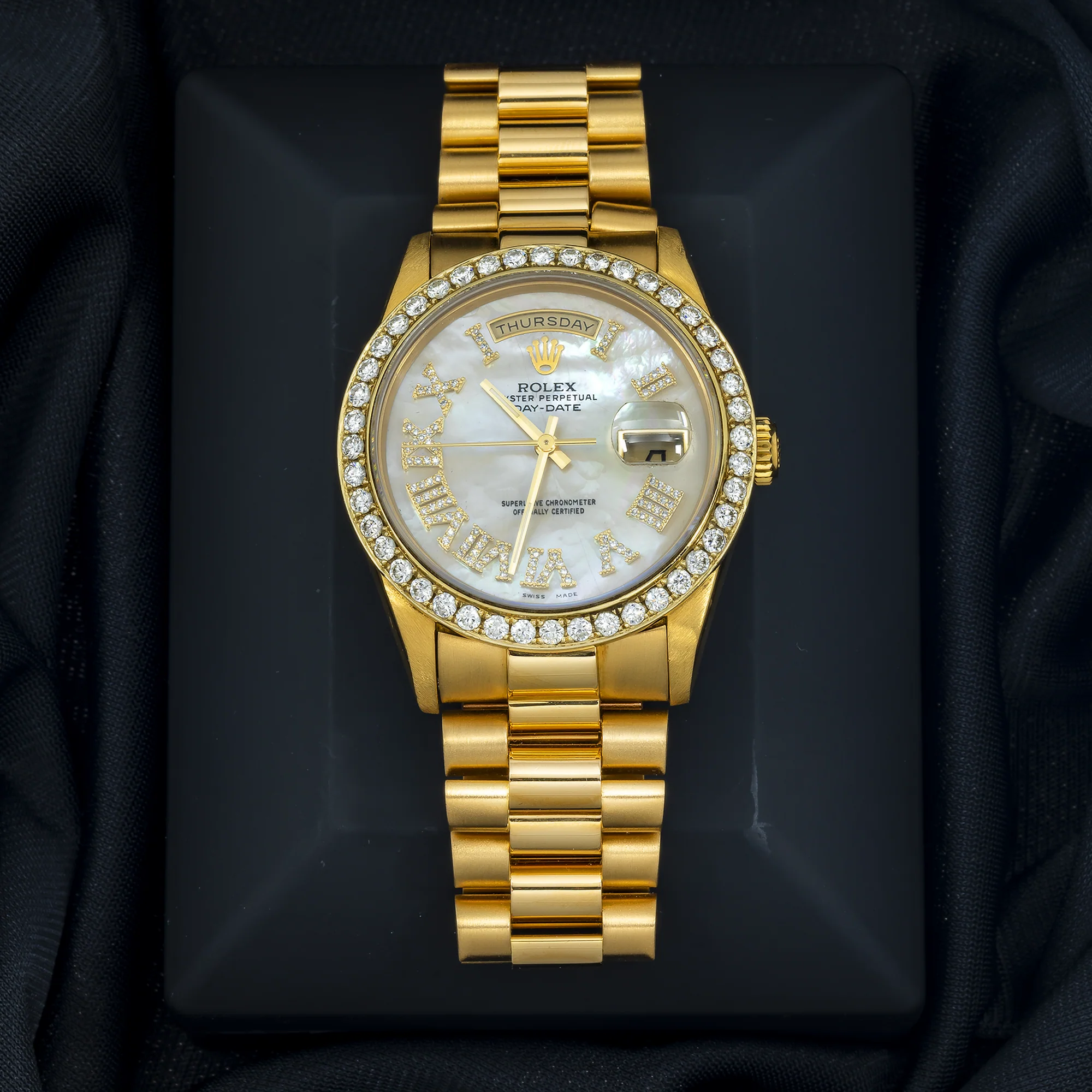 Rolex Day-Date 36MM 18238 White Mother of Pearl Roman Diamond Dial Diamond Bezel 18K Yellow Gold President Bracelet - Image 4