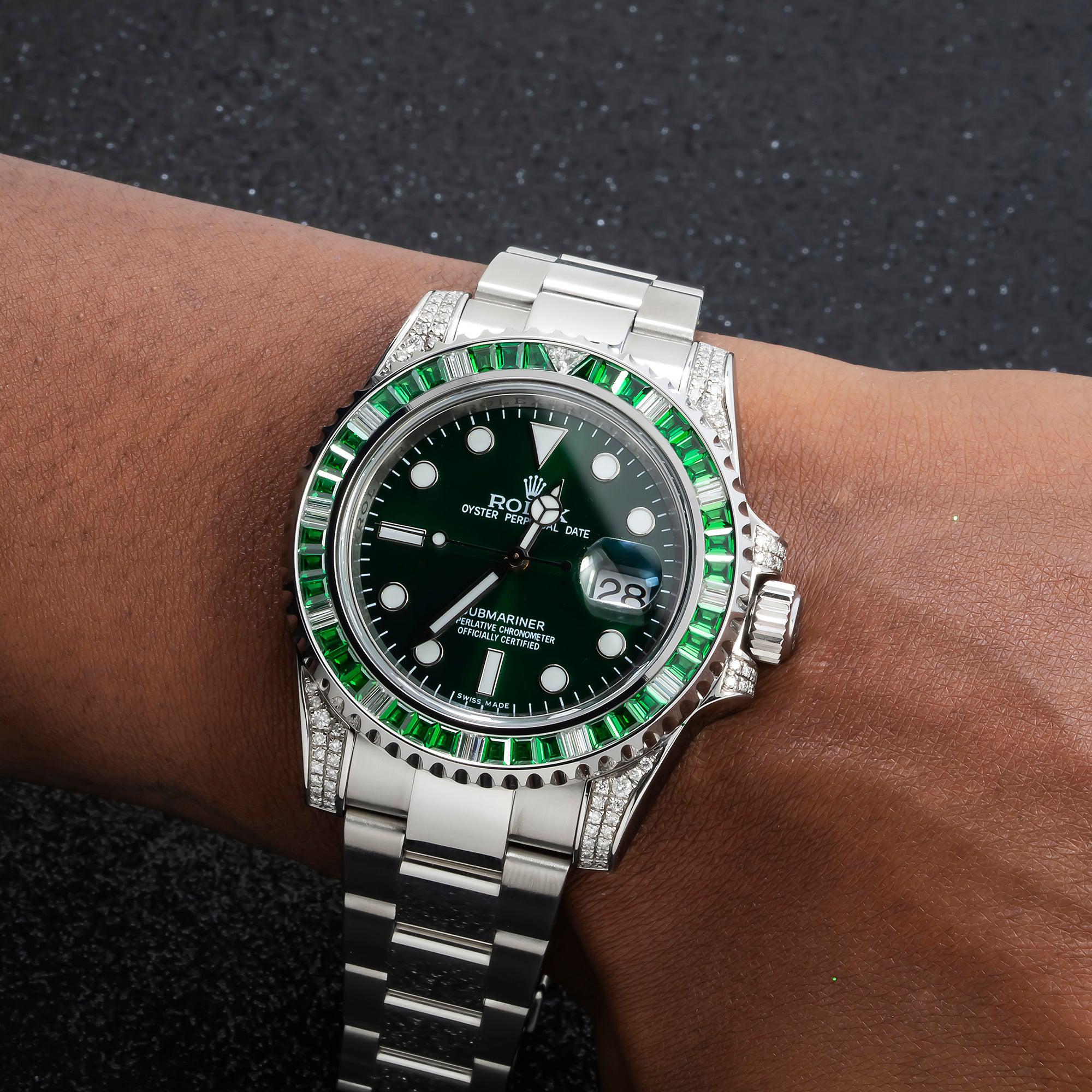 Rolex Submariner Date 40MM 116610LN Green Dial Green Gemstone & Diamond Bezel Stainless Steel Oyster Bracelet - Image 2